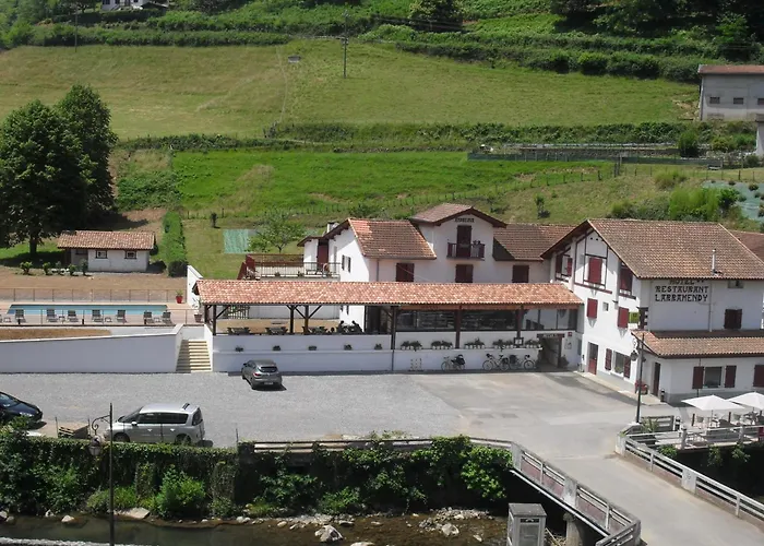 Logis Hôtel Andreinia&Cabanes